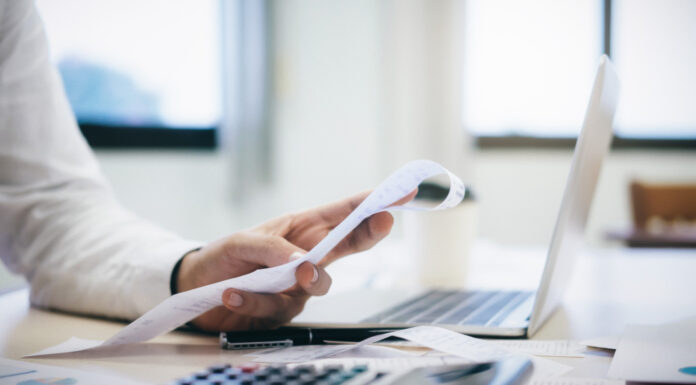 Ktorými účtovnými operáciami môžete udržať podnik v pluse? Ilustračný obrázok k téme účtovníctva a podnikania